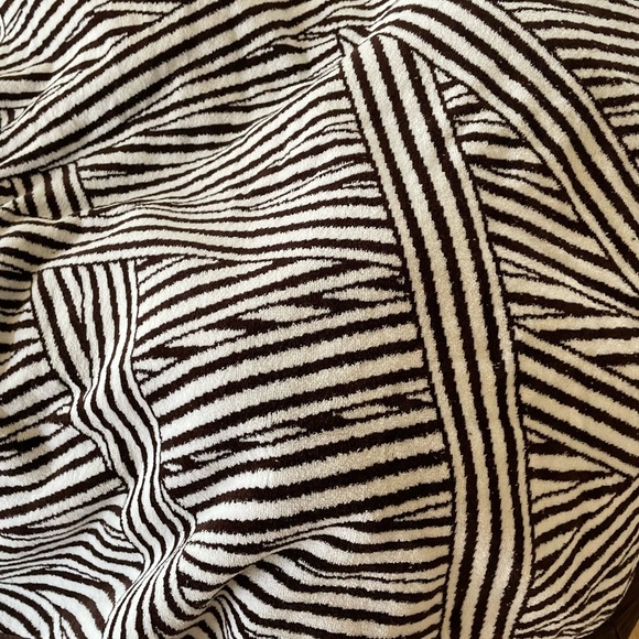 Henri Bendel Zebra Stripe Throw with Brown Trim - Picture 4 of 6